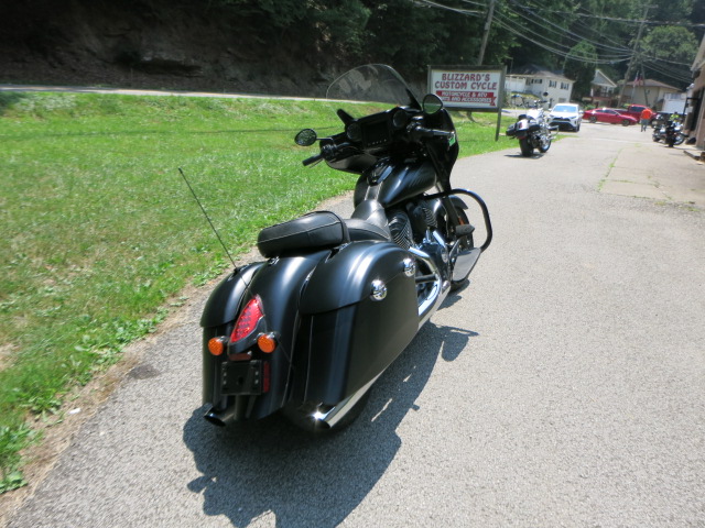 2018 Indian Motorcycle Indian® Chieftain Dark Horse® - Photo 7